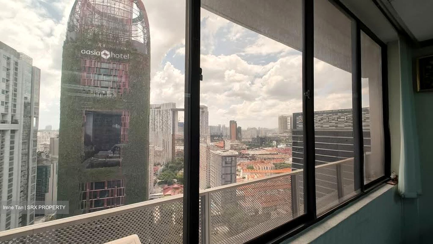 International Plaza (D2), Office #534777181
